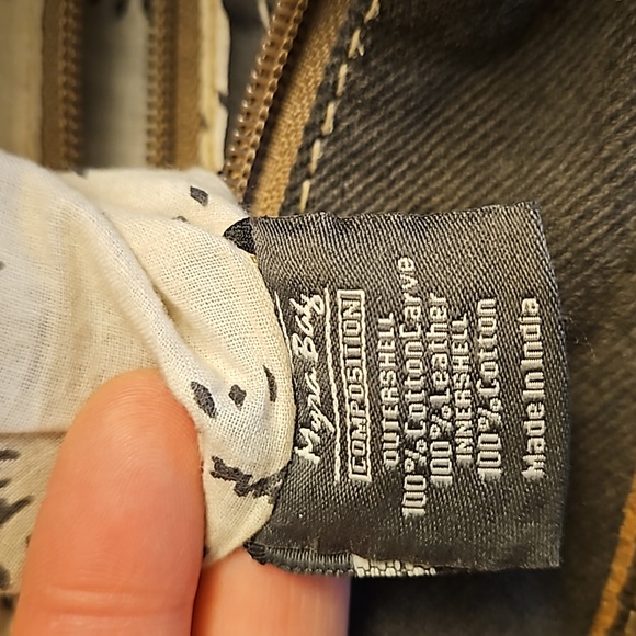 Myra Crossbody Western Bag - Picture 8 of 13